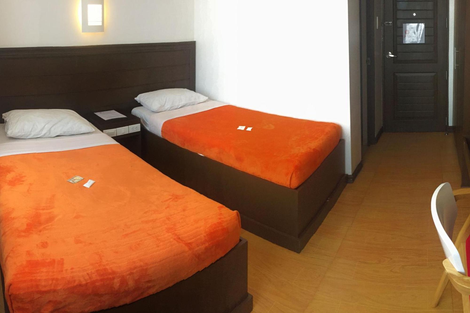 Pearli View Hotel Iloilo Powered By Cocotel Cameră foto